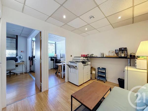 à vendre  26,78 m 2   LYON  - 69003