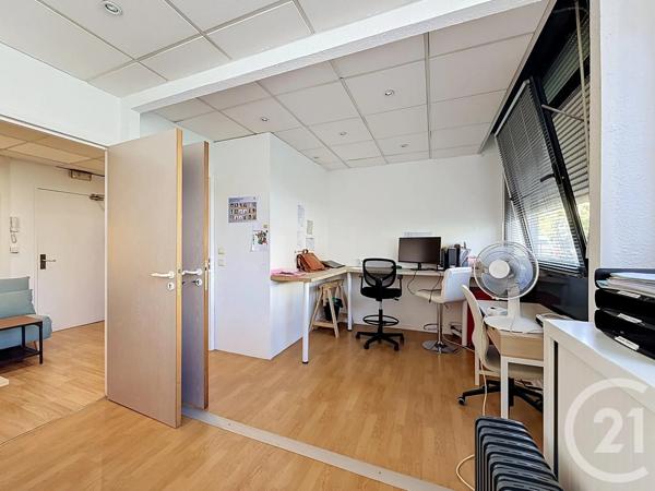 à vendre  26,78 m 2   LYON  - 69003
