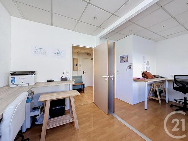 à vendre  26,78 m 2   LYON  - 69003