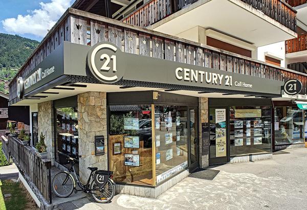 Maison à vendre  9 pièces - 334 m 2   MORZINE  - 74