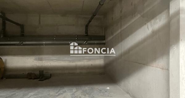 À vendre Parking 12.5 m² - Crepieux La Pape 69140