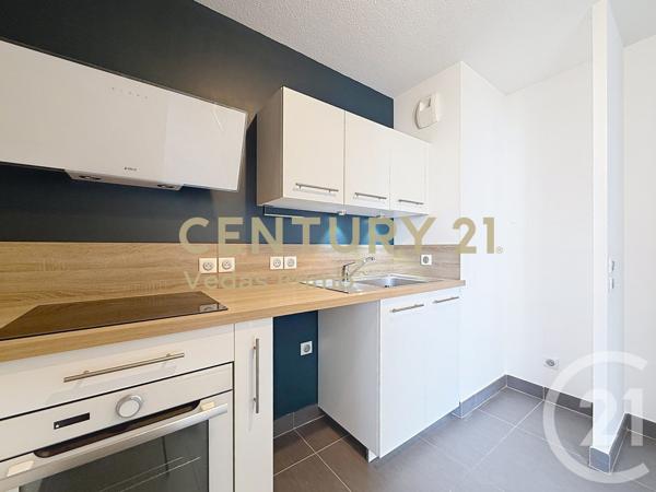 Appartement F3 à vendre  3 pièces - 60,88 m2 ST JEAN DE VEDAS - 34