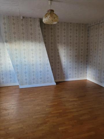 Maison à vendre à Saint-Aubin-lès-Elbeuf en Seine-Maritime (76410), ref : 156000