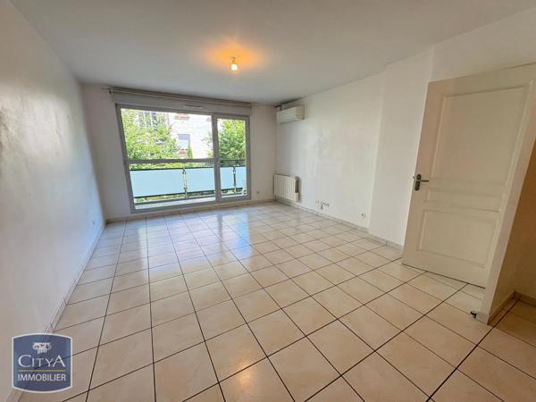 Appartement à louer 3 pièces 62.24m² Villeurbanne (69100)