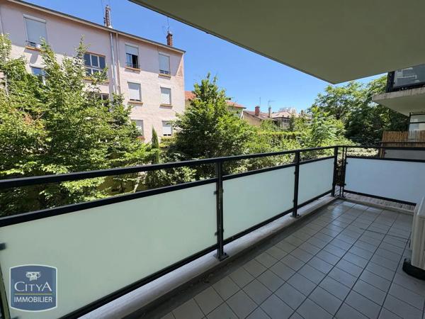 Appartement à louer 3 pièces 62.24m² Villeurbanne (69100)