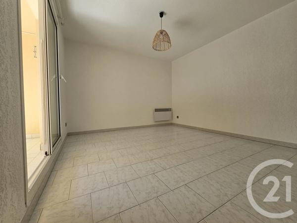Appartement T2 à vendre  2 pièces - 29,85 m 2   SIX FOURS LES PLAGES  - 83