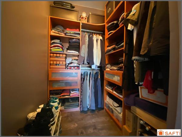 RESIDENCE DE STANDING, VERDOYANTE, CENTRE DE CAUDERAN / GRAND T2 RENOVE  / GRAND BALCON / PLACE EN SOUS SOL !