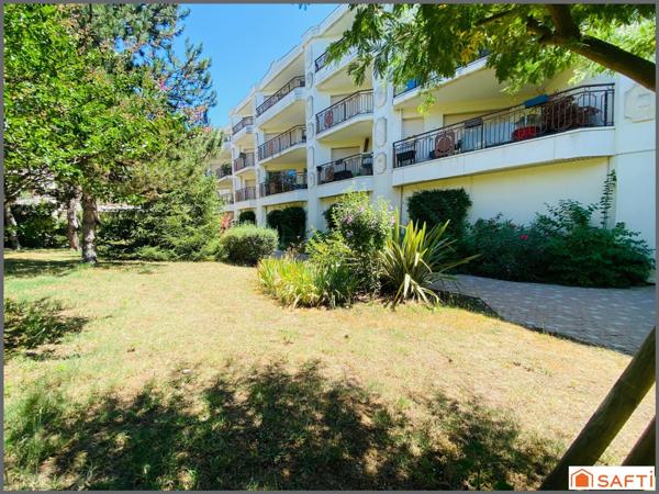 RESIDENCE DE STANDING, VERDOYANTE, CENTRE DE CAUDERAN / GRAND T2 RENOVE  / GRAND BALCON / PLACE EN SOUS SOL !