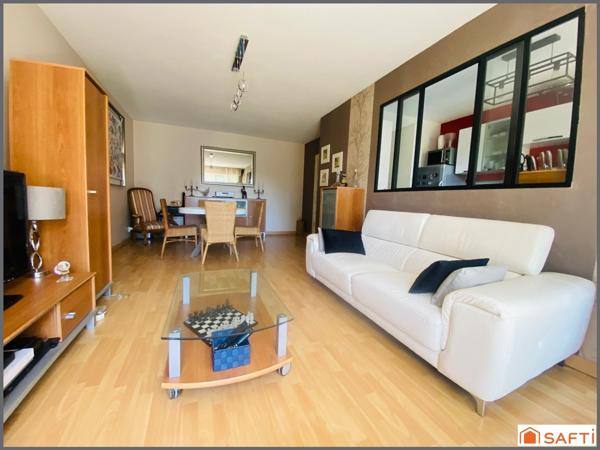 RESIDENCE DE STANDING, VERDOYANTE, CENTRE DE CAUDERAN / GRAND T2 RENOVE  / GRAND BALCON / PLACE EN SOUS SOL !