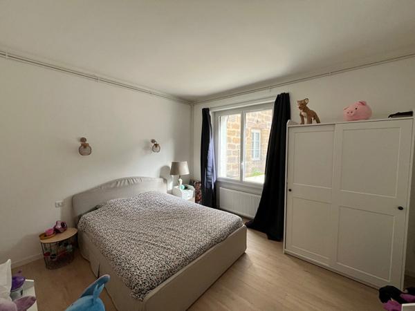 Grand appartement T4 de 100m2 avec garage + climatisation en hyper centre de Brive-la-Gaillarde