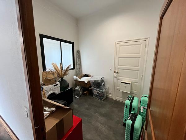 Grand appartement T4 de 100m2 avec garage + climatisation en hyper centre de Brive-la-Gaillarde