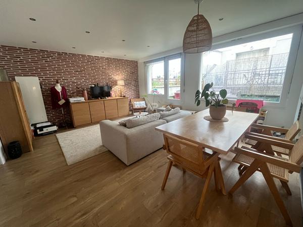 Appartement Pontoise 3 pièce(s) 67,65 m2 €232 000 ** - Référence 11109