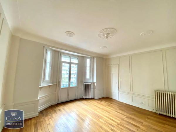Appartement à louer 3 pièces 77.17m² Tours (37000)