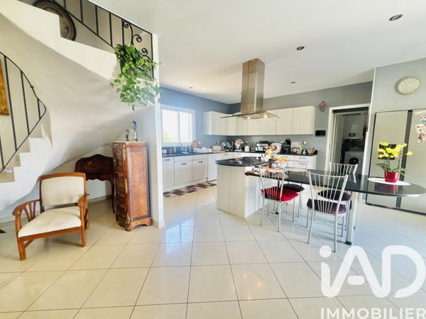 Maison à vendre 5 pièces 156 m² Maraussan