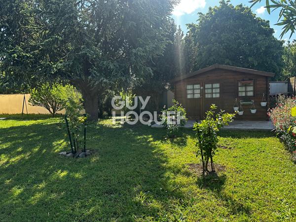 Maison Carcassonne 6 chambres , sous sol , terrain .