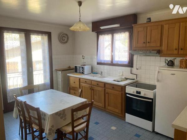 MAISON DE TYPE T5 AVEC GARAGE ET TERRAIN ATTENANT