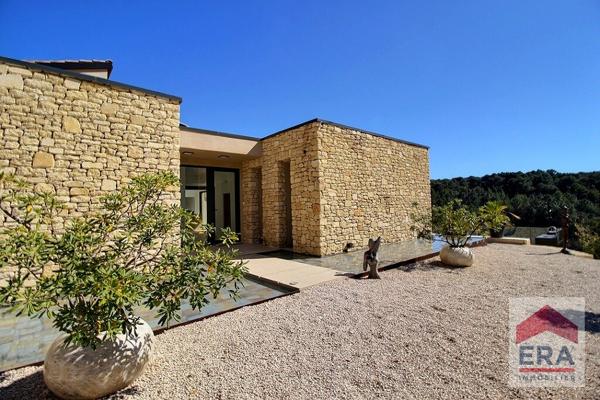 Propriété d'exception - Malemort Du Comtat 7 pièces - 200 m2