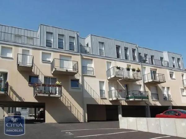 Appartement à louer 3 pièces 64.65m² Saint-Quentin (02100)