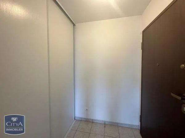 Appartement à louer 3 pièces 64.65m² Saint-Quentin (02100)