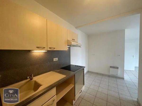 Appartement à louer 3 pièces 64.65m² Saint-Quentin (02100)