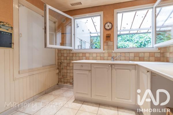 Maison à vendre 5 pièces 115,83 m² Charbonnières-les-Bains