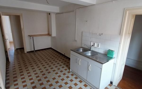 Appartement à louer    3 pièces • 61 m2 Millery