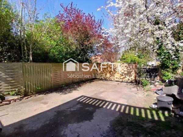 Ensemble de 2 appartements & terrain constructible