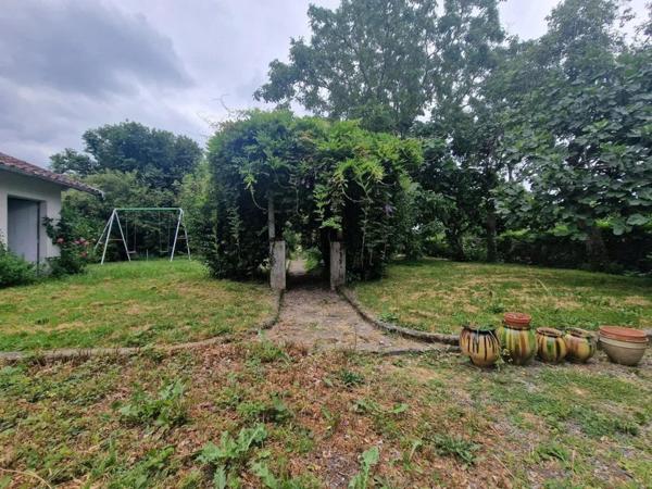 Maison 7 pièces – 244 m² – Garage – Potentiel d’aménagement