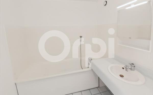 Appartement à louer    3 pièces •  Le Plessis-Belleville