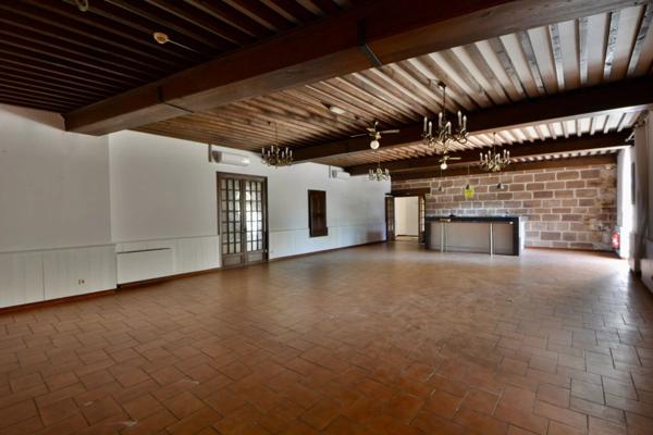 Vente Immeuble 23 pièces 780 m2 à Brive-la-Gaillarde