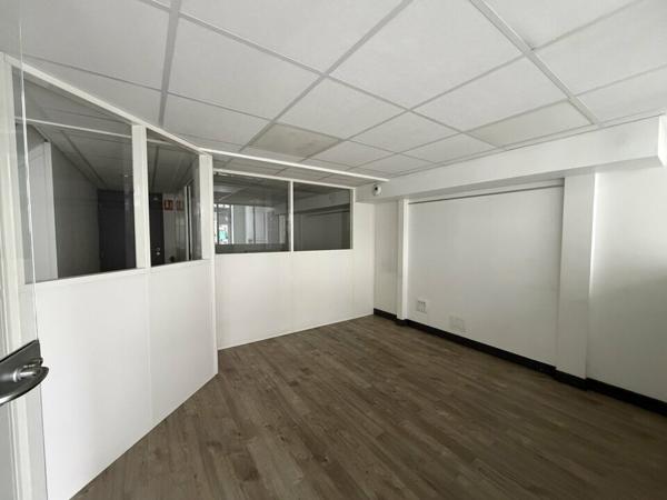 Commerce de 73m² à la location
