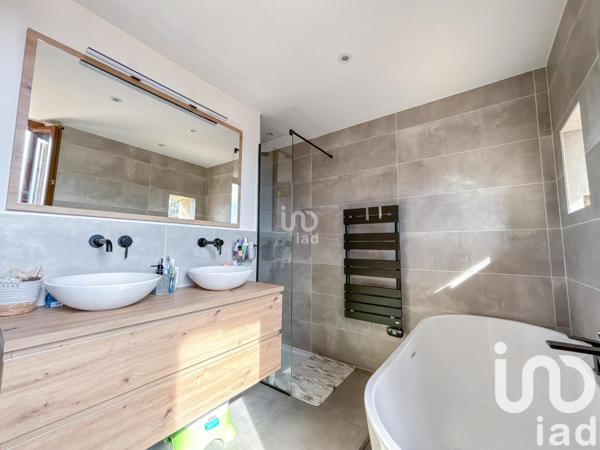 Maison à vendre 5 pièces 145 m² Le Plan-de-la-Tour