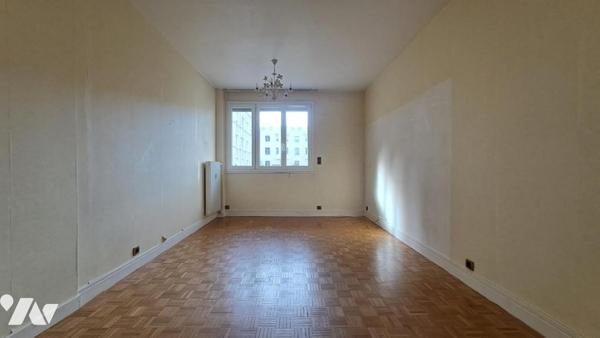 APPARTEMENT T3 STATIONNEMENT EN SOUS-SOL + CAVE