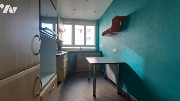 APPARTEMENT T3 STATIONNEMENT EN SOUS-SOL + CAVE