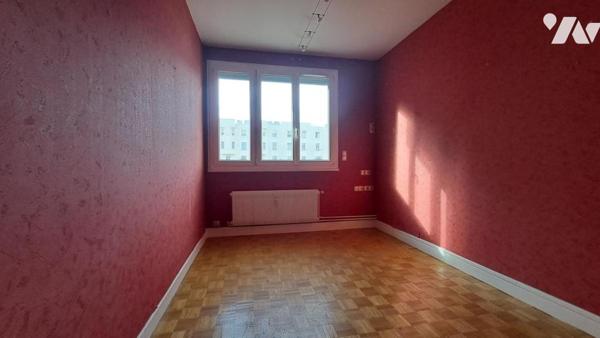 APPARTEMENT T3 STATIONNEMENT EN SOUS-SOL + CAVE