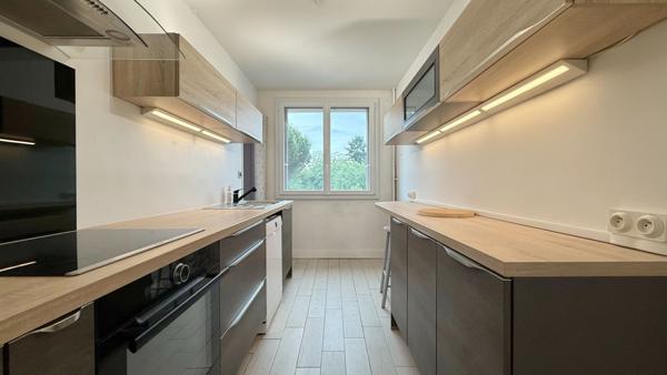 Appartement Corbeil Essonnes 3 pièce(s) 63 m2