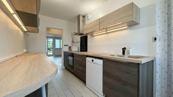 Appartement Corbeil Essonnes 3 pièce(s) 63 m2