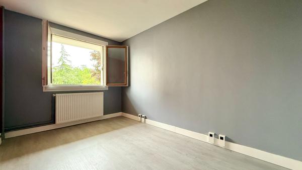 Appartement Corbeil Essonnes 3 pièce(s) 63 m2