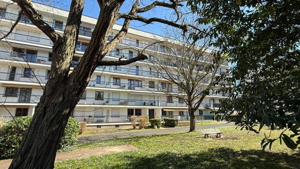 Appartement Corbeil Essonnes 3 pièce(s) 63 m2
