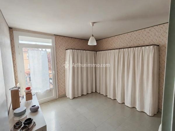 Vente                                                      Maison
                        
                     4 pièces                      99 m2                     à Castres