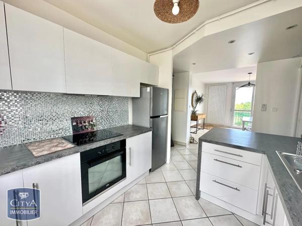 Appartement à louer 2 pièces 58.19m² Romans-sur-Isère (26100)