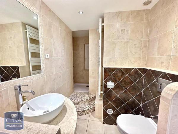 Appartement à louer 2 pièces 58.19m² Romans-sur-Isère (26100)