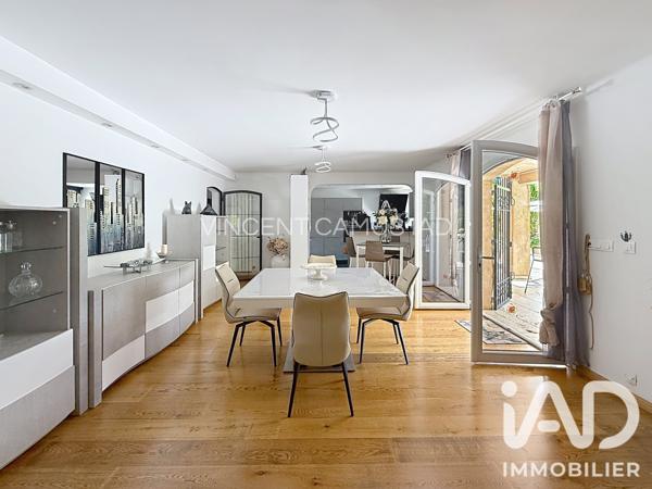 Maison à vendre 6 pièces 243 m² Sanary-sur-Mer