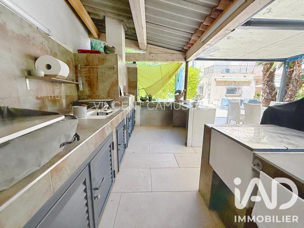 Maison à vendre 6 pièces 243 m² Sanary-sur-Mer
