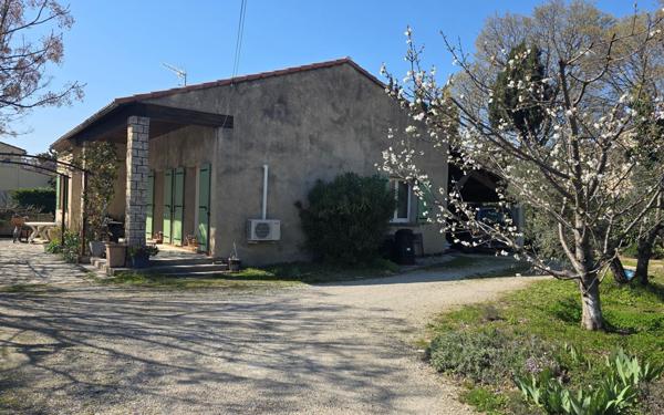 Maison à vendre    4 pièces • 104 m2 Pélissanne