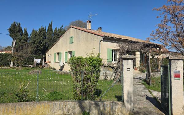 Maison à vendre    4 pièces • 104 m2 Pélissanne