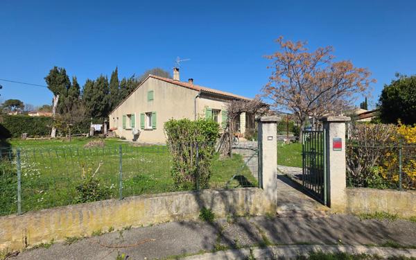 Maison à vendre    4 pièces • 104 m2 Pélissanne