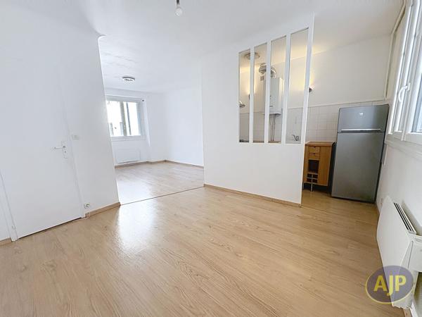 Appartement à vendre Nantes - 1 pièces, 28m² avec 0 chambre(s) à 119 020€ - AJP Immobilier Nantes Ouest