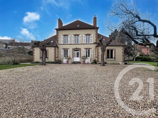 Maison à vendre  10 pièces - 224 m 2   ST POURCAIN SUR SIOULE  - 03