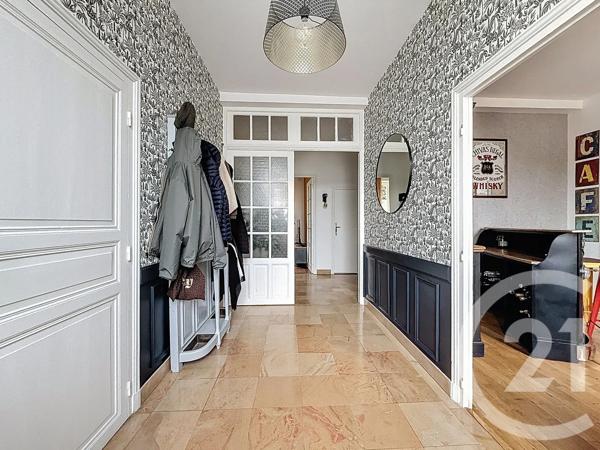 Maison à vendre  10 pièces - 224 m 2   ST POURCAIN SUR SIOULE  - 03